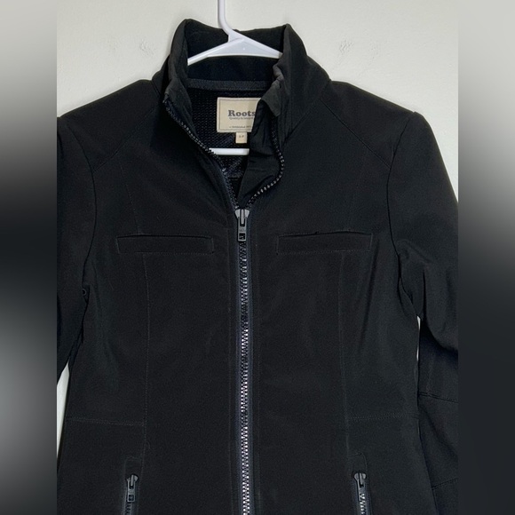 Roots outdoors softshell jacket women’s size S black full zip long sleeve‎ - Picture 2 of 15